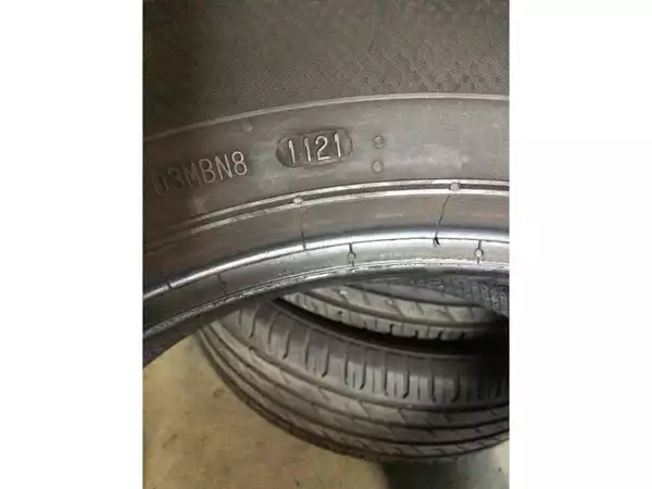 Pneus été 18 235/60 R18 107W - Photo 2
