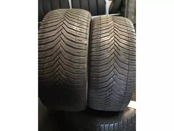 Pneus toutes saisons 18 225/40 R18 92Y - Photo 1