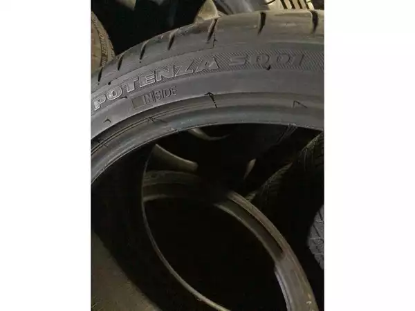 Pneus été 19 225/40 R19 93W - Photo 2