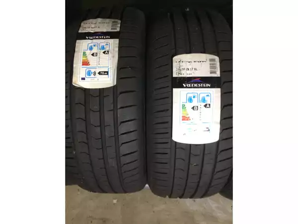 Pneus été 17 235/55 R17 103Y - Photo 1