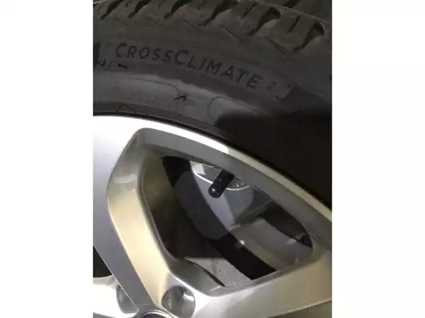 Jantes alu + Pneus toutes saisons 17 225/45 R17 94Y - Photo 3