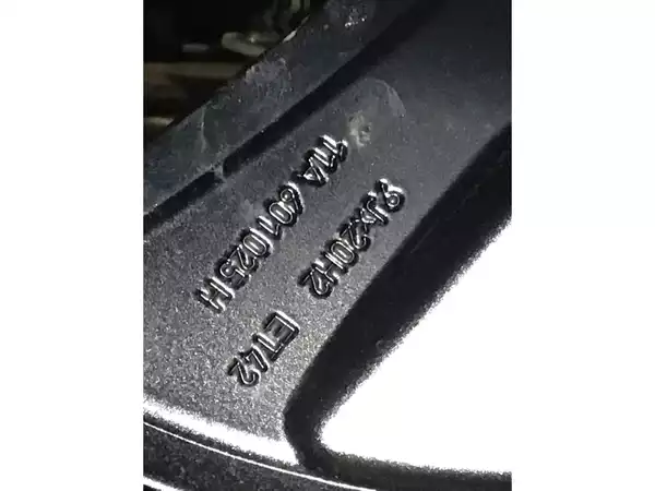 Jantes alu + Pneus été 20 255/45 R20 101T - Photo 3