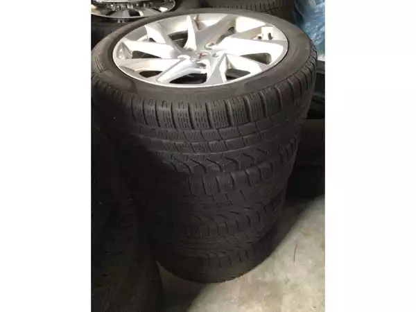 Jantes alu + Pneus hiver 18 245/45 R18 100V - Photo 2