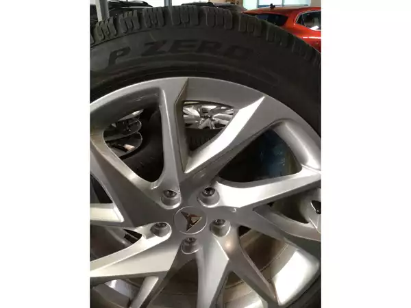 Jantes alu + Pneus hiver 18 245/45 R18 100V - Photo 3