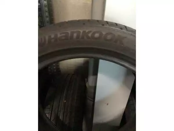 Pneus été 18 245/40 R18 93Y - Photo 2