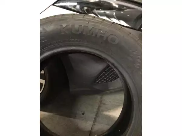 Pneus été 16 205/60 R16 92V - Photo 2