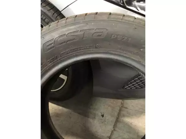 Pneus été 16 205/60 R16 92V - Photo 2