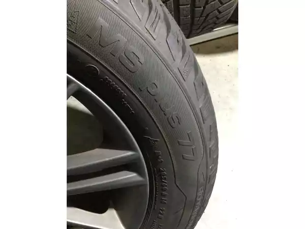 Jantes alu + Pneus hiver 16 205/60 R16 92H - Photo 2