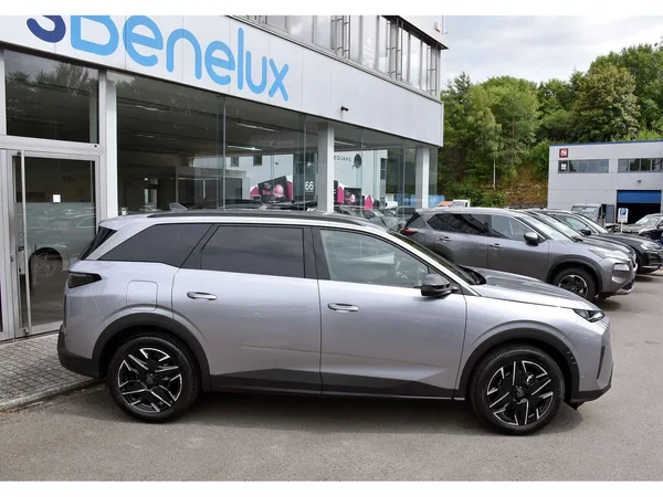 Peugeot 5008 Hybrid 145 Allure e-DCS6 ACC CAM360 JA19 NEUF - Photo 2