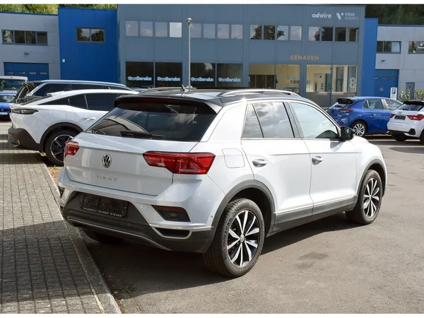 Volkswagen T-Roc 1.5 TSI Style DSG PANO ACC SIDE PARK CAM KEYLESS 1° MAIN - Photo 3