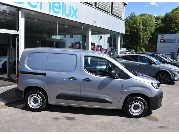 Citroën Berlingo Van Fourgon M 1.5 HDI 3 Pl. REGUL LANE CAM NEUF - Photo 2