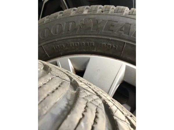 Jantes acier + Pneus hiver 16 195/60 R16 93H - Photo 3