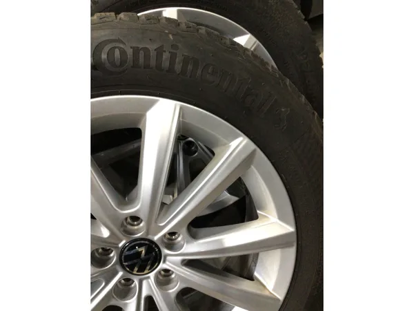 Jantes acier + Pneus hiver 16 195/60 R16 89H - Photo 2