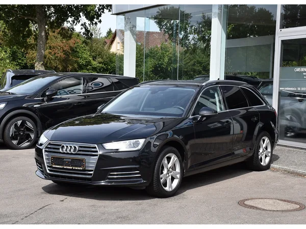 Audi A4 Avant 2.0 TDI Sport CUIR REGUL GPS KEYLESS - Photo 2