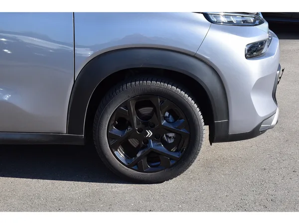 Citroën C3 Aircross 1.2 PureTech 110 MAX REGUL GPS LANE HUD GRIP CAM JA17 1° MAIN - Photo 3