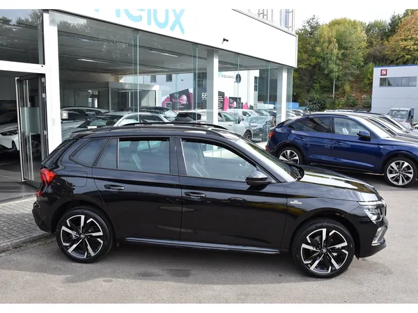 Skoda Kamiq 1.5 TSI Monte Carlo DSG PANO KESSY ATT REMORQUE NEUF - Photo 2