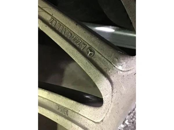 Jantes alu + Pneus hiver 17 245/55 R17 - Photo 3