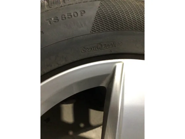 Jantes alu + Pneus hiver 17 215/65 R17 99H - Photo 3