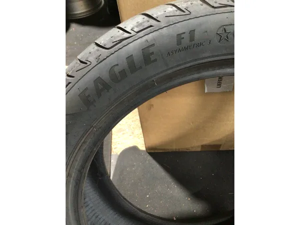 Jantes alu + Pneus été 18 245/45 R18 - Photo 3