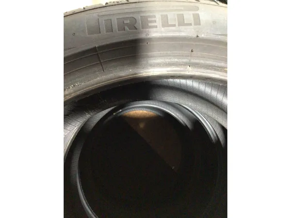 Pneus été 19 275/35 R19 100Y - Photo 2
