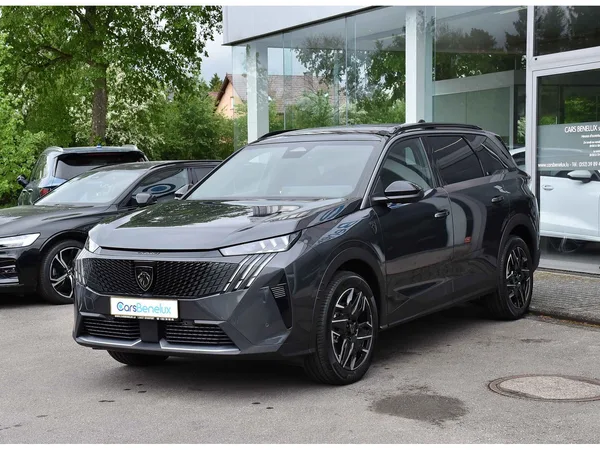 Peugeot 5008 GT Hybrid 145 e-DCS6 7 Pl. ACC CAM NEUF - Photo 2