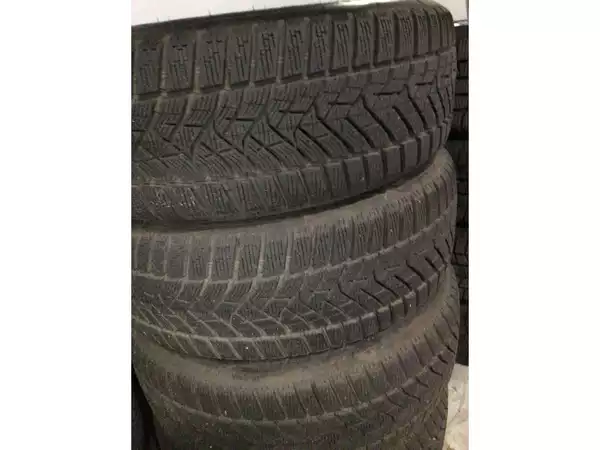 Jantes alu + Pneus hiver 17 215/55 R17 98V - Photo 2