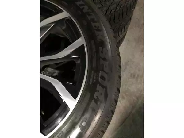 Jantes alu + Pneus hiver 17 215/55 R17 98V - Photo 3