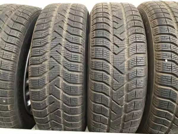 Jantes acier + Pneus hiver 15 185/60 R15 88T - Photo 2