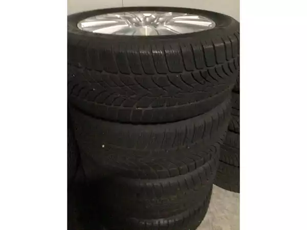 Jantes alu + Pneus hiver 18 245/50 R18 104V - Photo 2