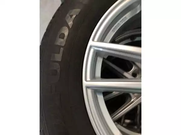 Jantes alu + Pneus hiver 17 225/65 R17 106H - Photo 2