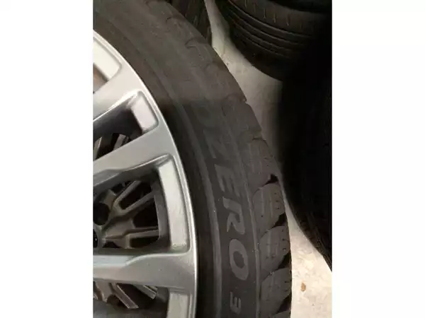 Jantes alu + Pneus hiver 18 225/40 R18 92V - Photo 3