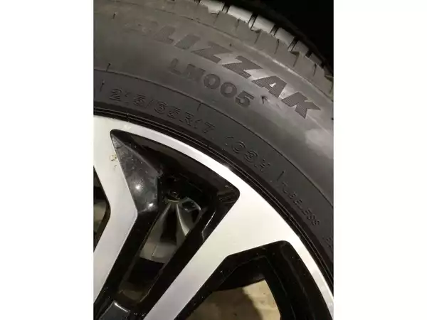 Jantes alu + Pneus hiver 17 215/65 R17 103H - Photo 2