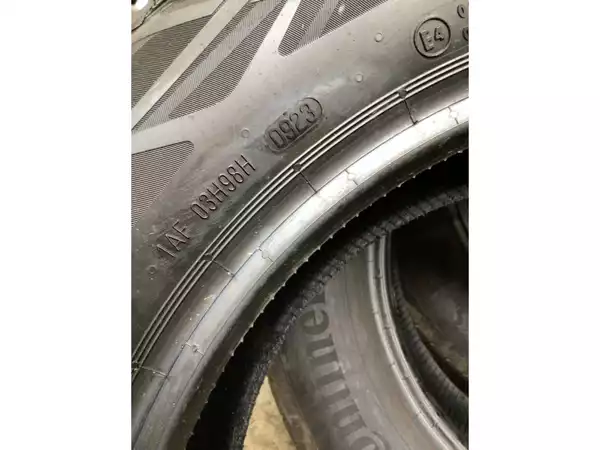 Pneus été 17 215/60 R17 96H - Photo 2
