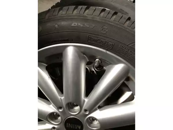 Jantes alu + Pneus hiver 16 175/60 R16 86H - Photo 2