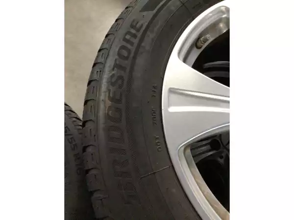 Jantes alu + Pneus hiver 18 235/60 R18 103H - Photo 2