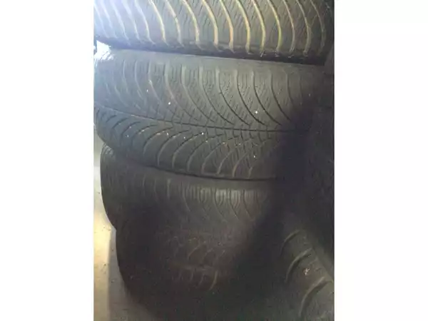 Jantes acier + Pneus toutes saisons 15 195/60 R15 88V - Photo 2