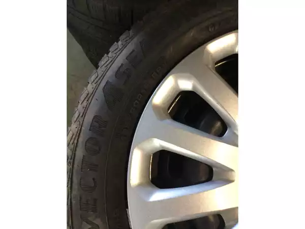 Jantes acier + Pneus toutes saisons 15 195/60 R15 88V - Photo 2