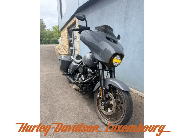 Harley-Davidson Street Glide ST - Photo 2