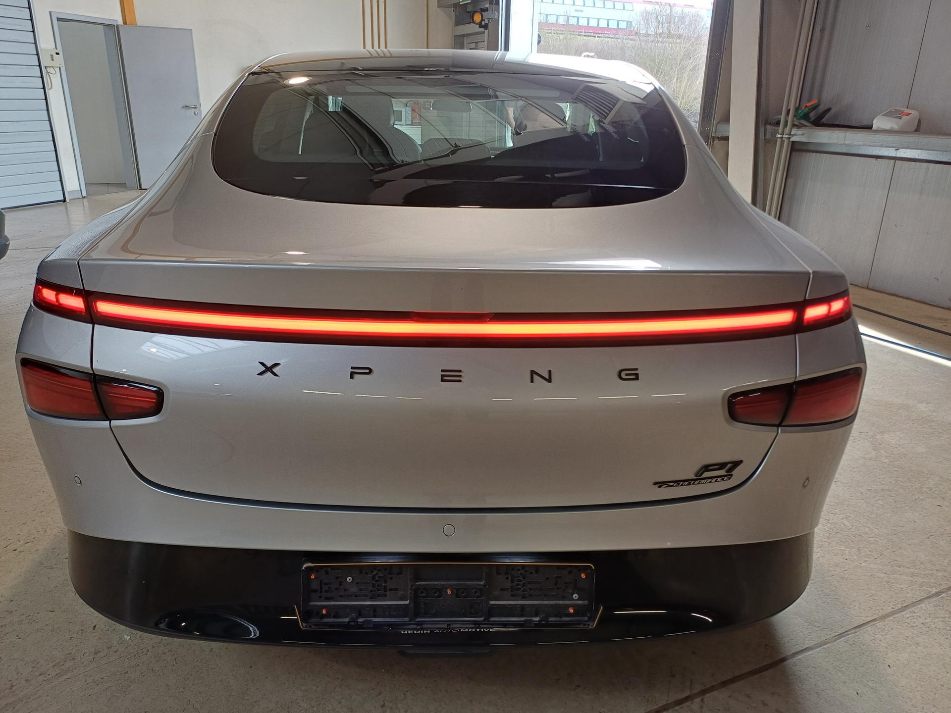 Xpeng P7 P7i RWD Long Range BEV 86KWH Long Range RWD - Photo 1