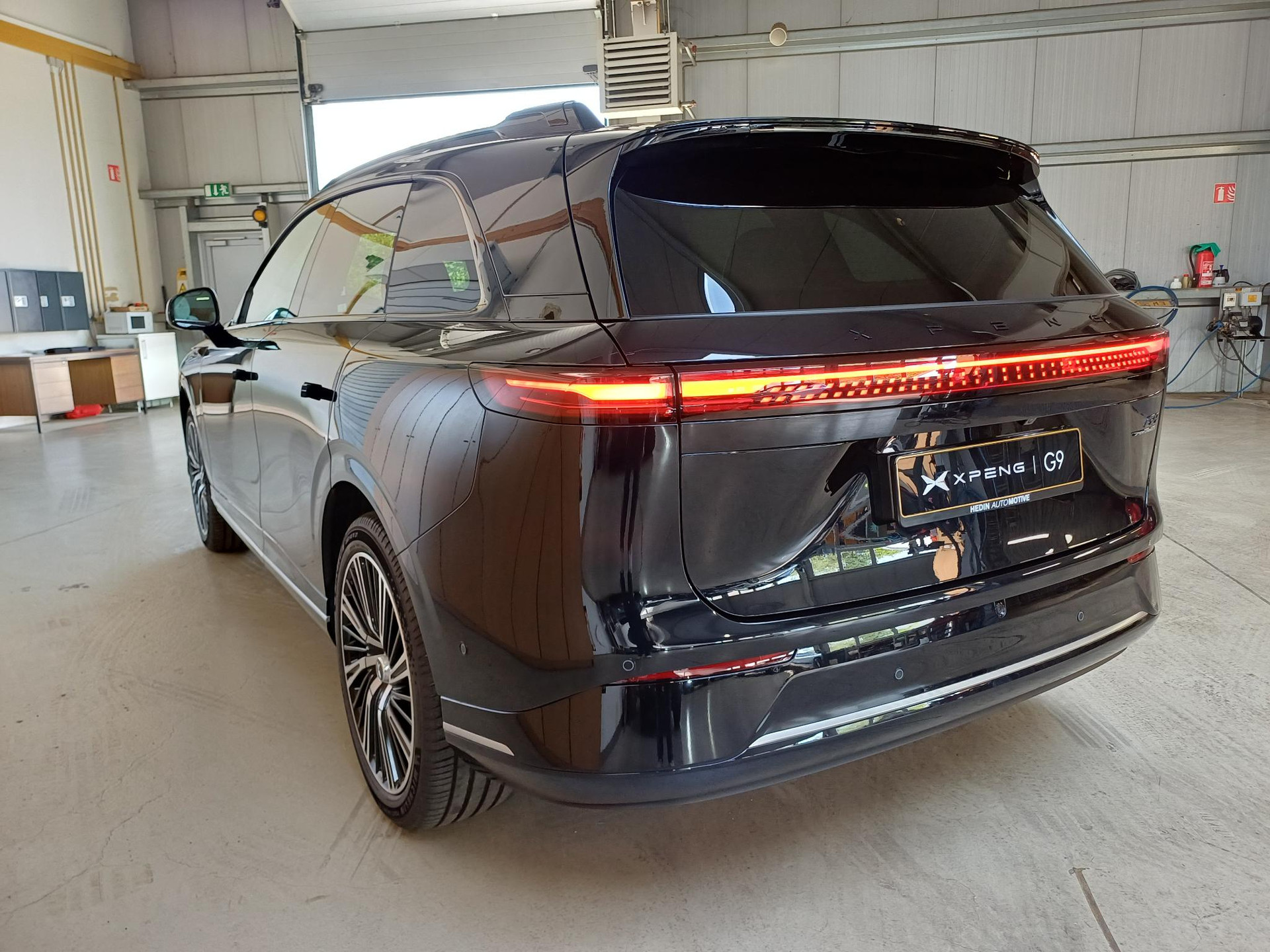 Xpeng G9 New AWD Performance - Photo 3
