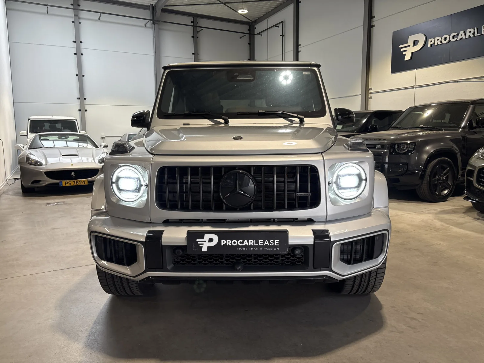 Mercedes-Benz G 63 AMG G63 AMG FACELIFT/ A22 RIDE.C/CARBON/2026 - Photo 1