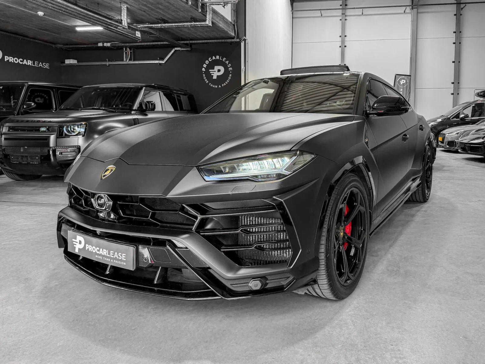 Lamborghini Urus 4.0 V8 Auto./PANO/22/360°/HUD/CARBON/VOLL - Photo 1