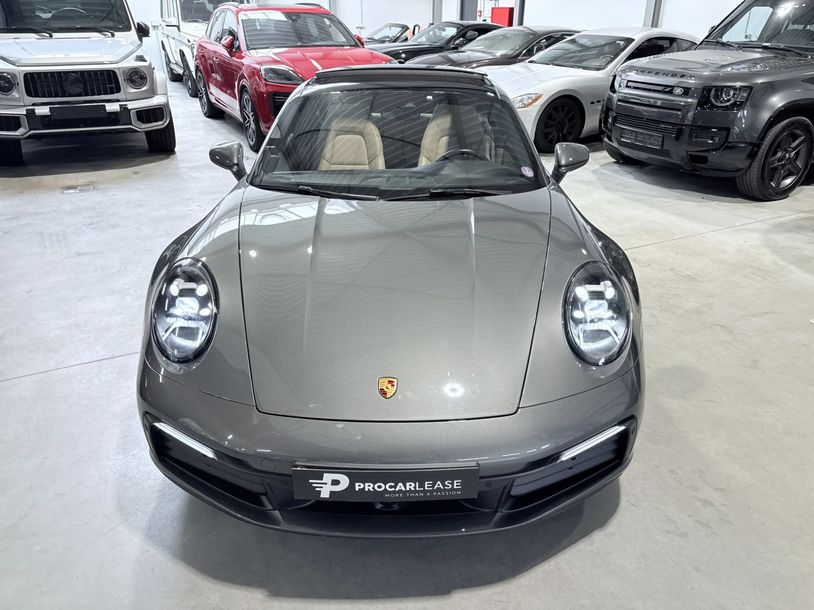 Porsche 911 992 CARRERA 4 /TOIT OUVRANT/ PASM/ CARPLAY - Photo 1