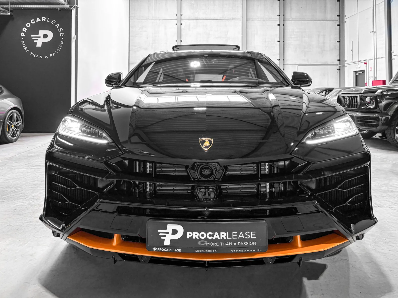 Lamborghini Urus URUS SE/NEW 2025/ STOCK AVAILABLE DIRECTLY - Photo 1