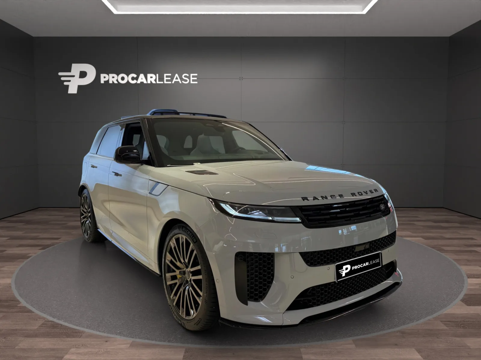 Land Rover Range Rover Sport P635 SV - Photo 1