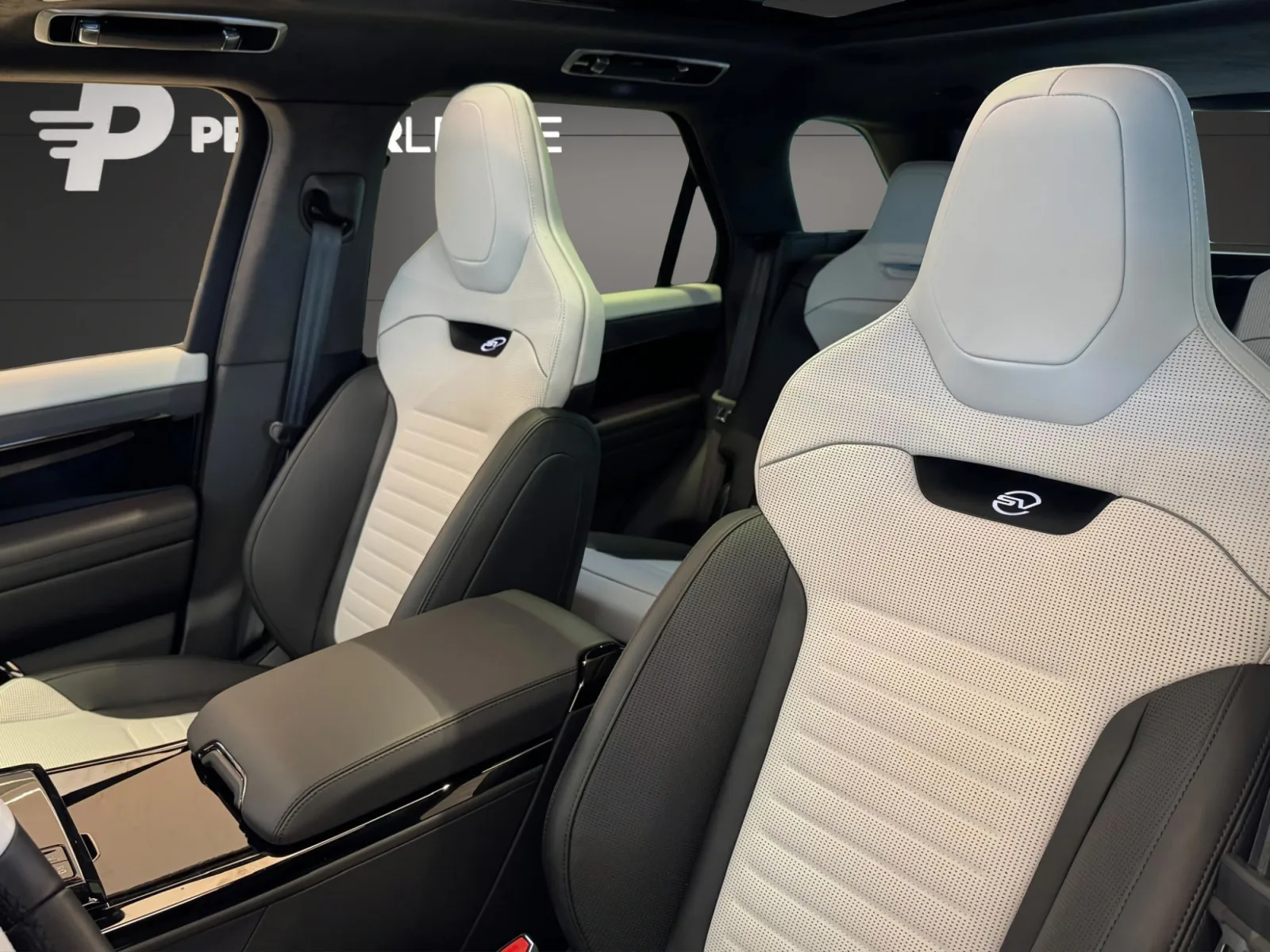 Land Rover Range Rover Sport P635 SV - Photo 1