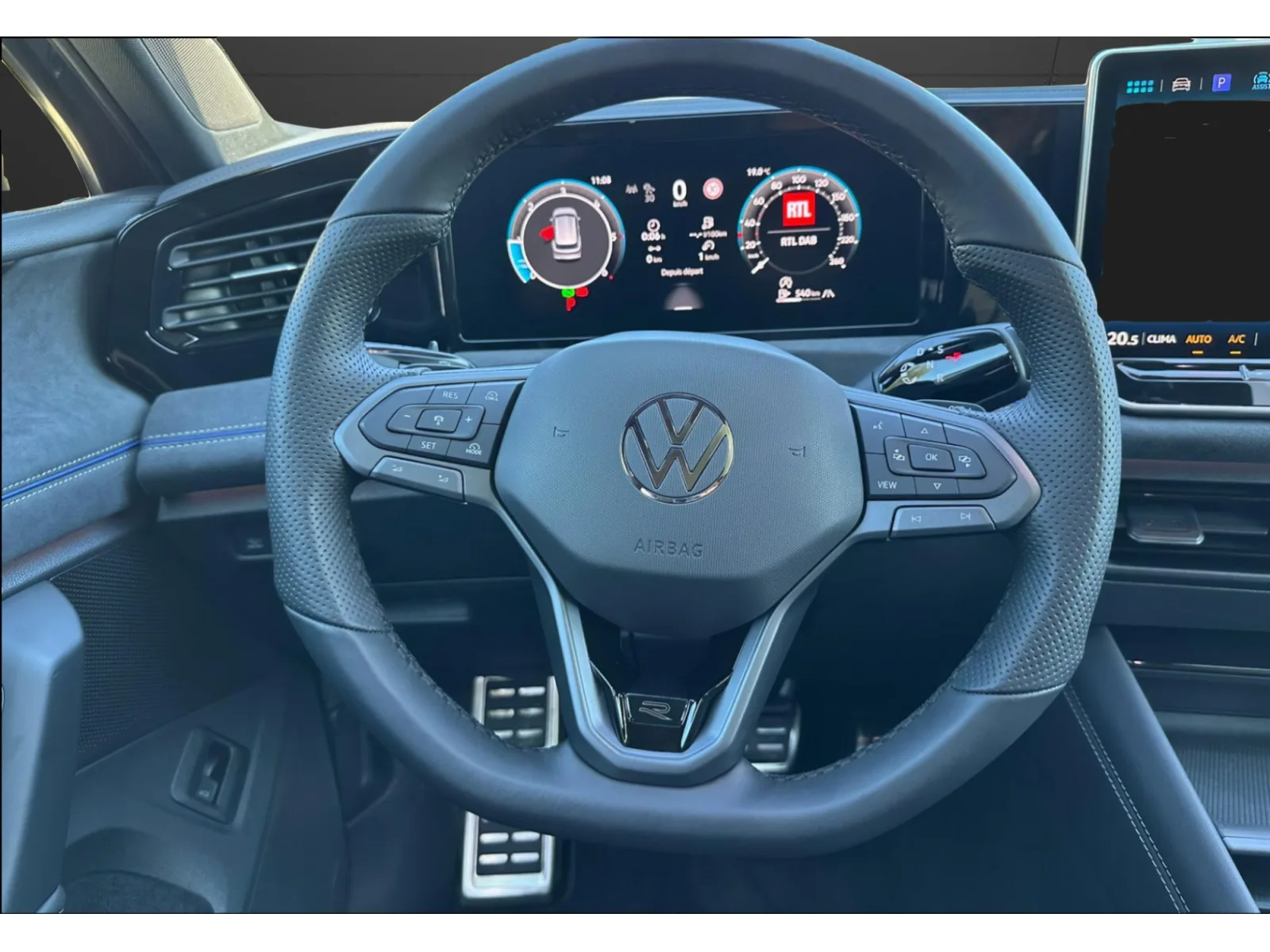 Volkswagen Tiguan Tiguan 2.0 TDI/DSG/4Motion R-Line/ AHK/Pano/360°/Leder/ - Photo 1