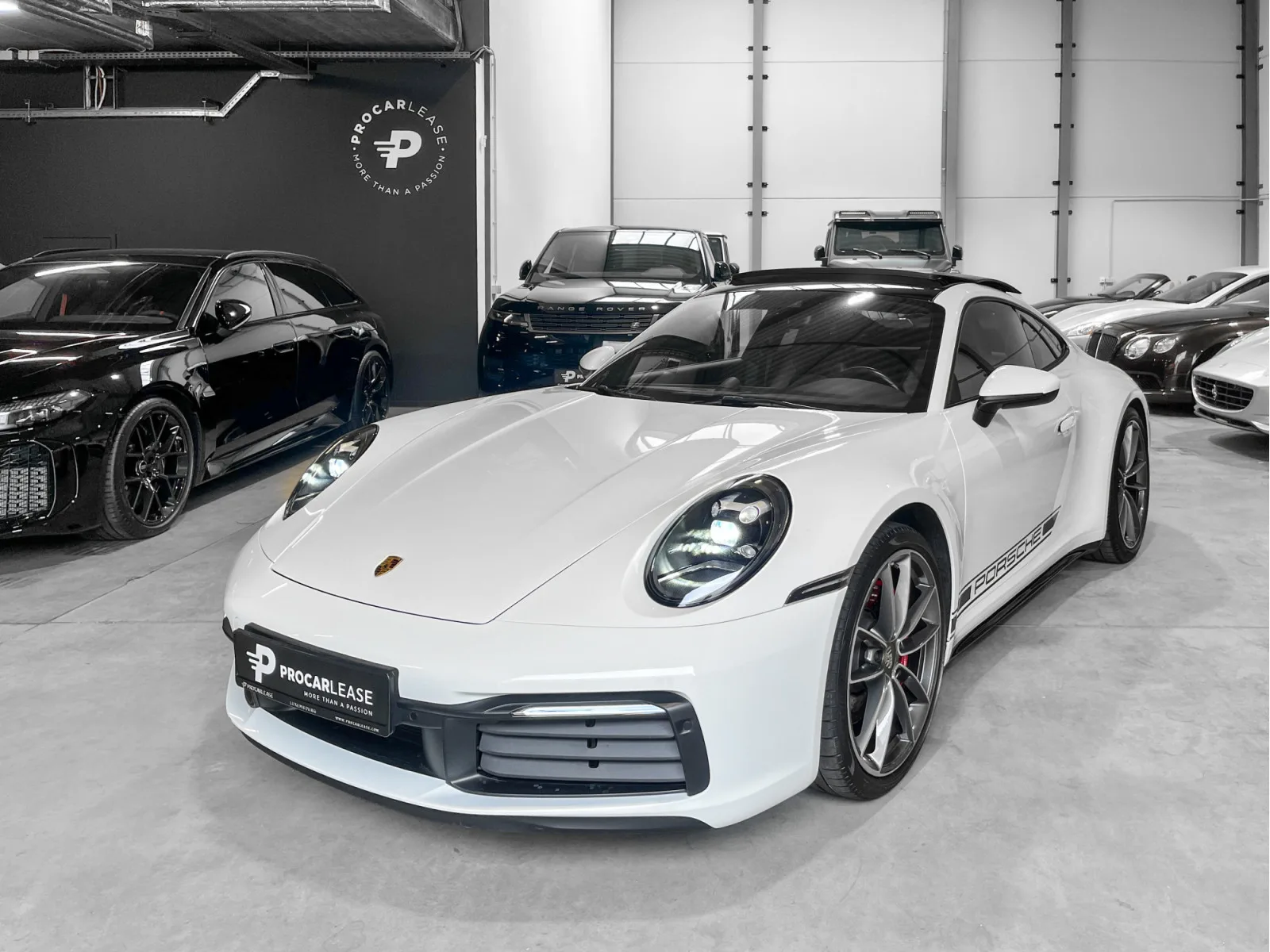 Porsche 911 992 CARRERA S - Photo 1