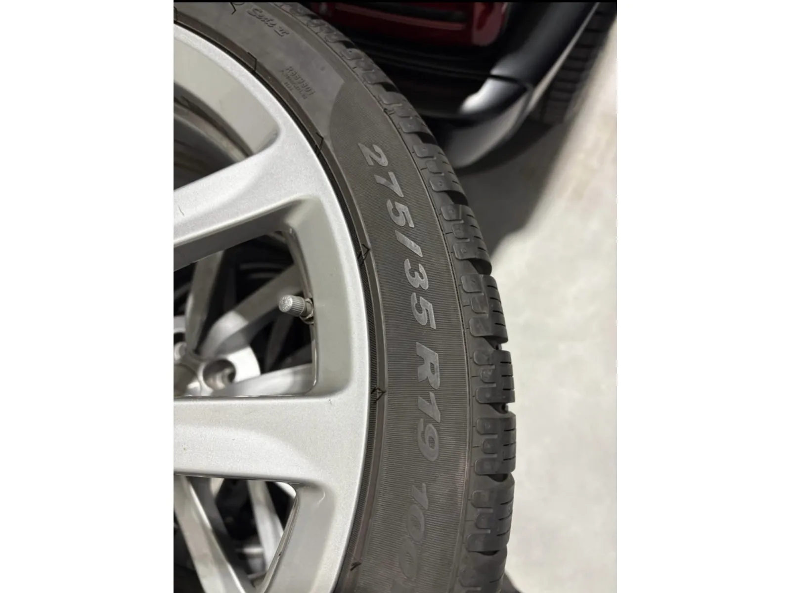 Jantes alu + Pneus hiver 19 275/35 R19 100W - Photo 1