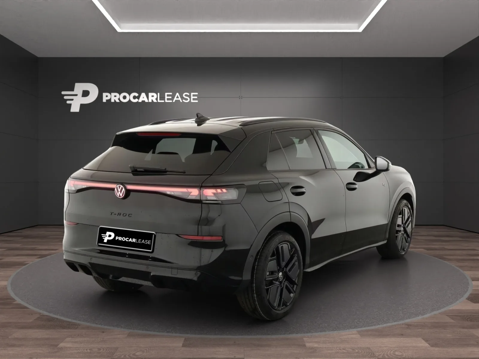 Volkswagen T-Roc T-Roc R-Line 1.5 eTSI (150 CV)/PANO/AHK/360°/ - Photo 1